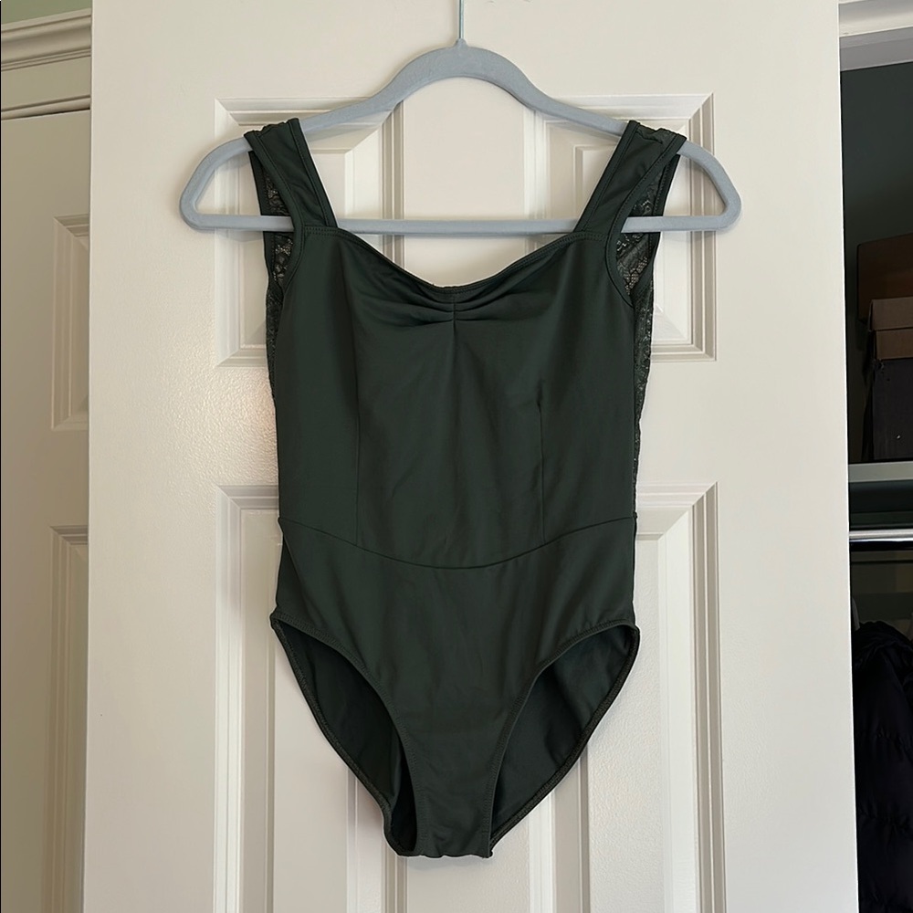 Inaya Ballet Rosa Leotard Size Large NWOT